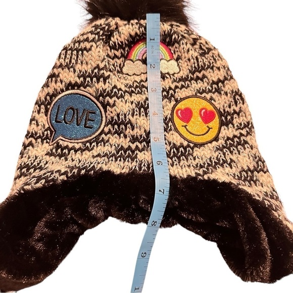 Chunky Knit Emoji Tassled Beanie Black & White Girls‎ OS Hat - Picture 8 of 9
